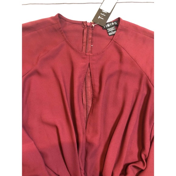 Timing Twisted Key Hole Dress NWT Sz Small - Picture 2 of 4